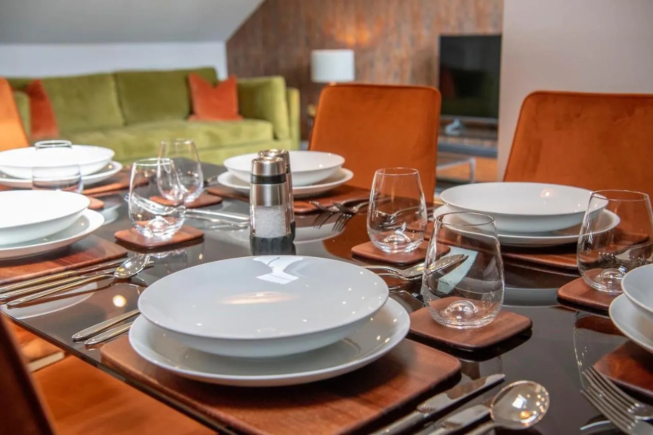 The Quadrant - The Garret Apartman York