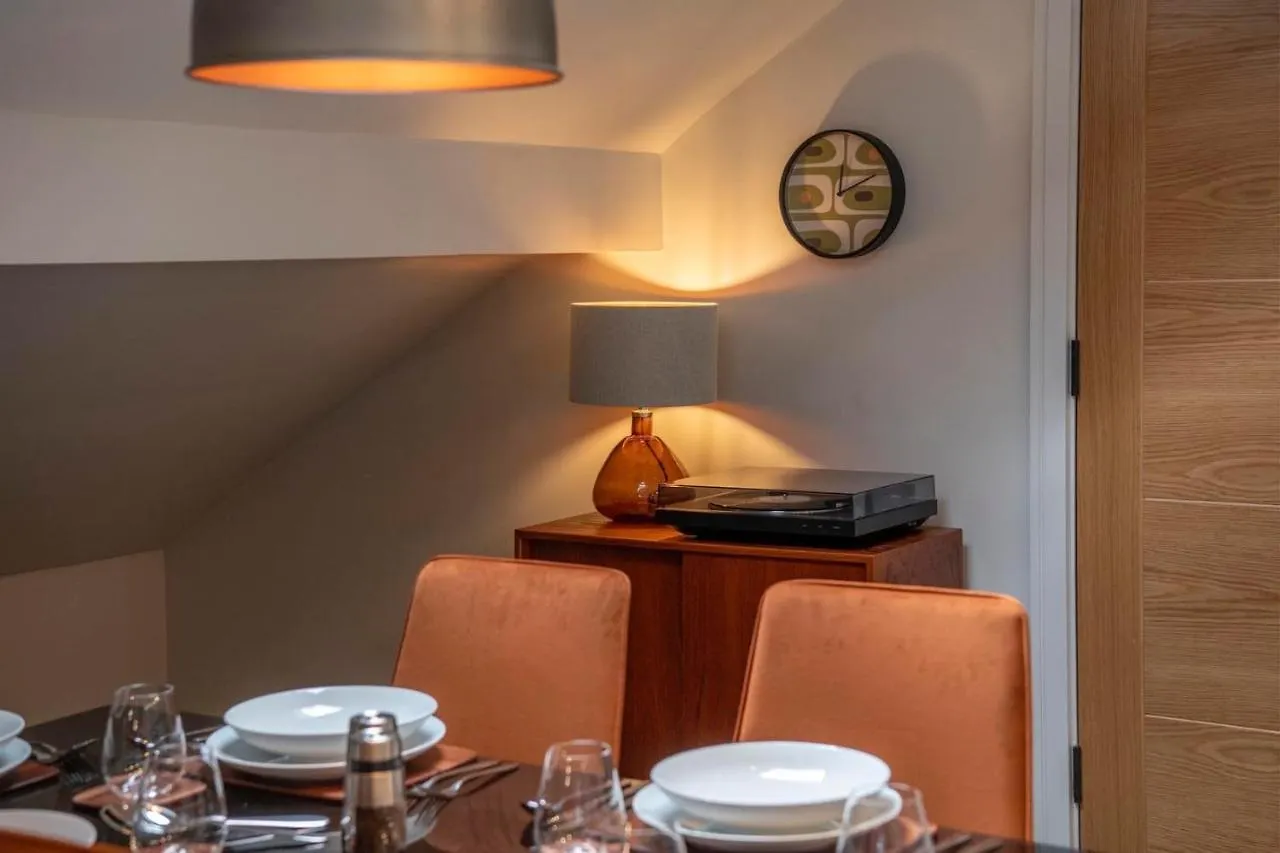 The Quadrant - The Garret Apartman York